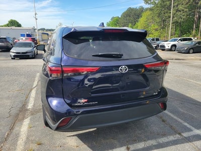 2023 Toyota Highlander Base