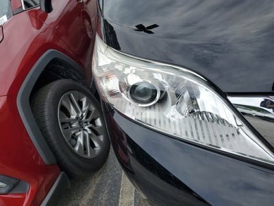 2017 Toyota Sienna XLE Auto Access Seat