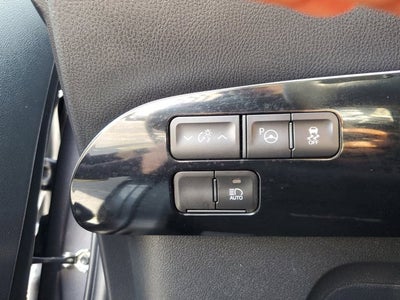 2022 Toyota Prius L Eco