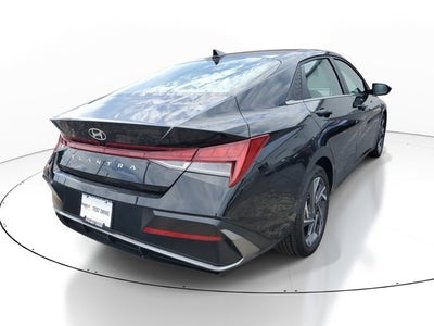 2025 Hyundai Elantra SEL Convenience